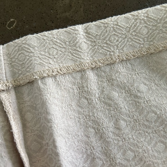 B. Darlin Cream Dress - Size 0 - Picture 5 of 5